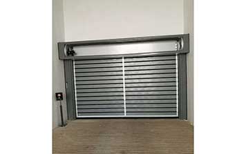 硬質(zhì)快速門(mén)