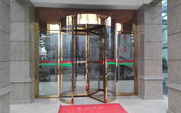 手動(dòng)旋轉(zhuǎn)門