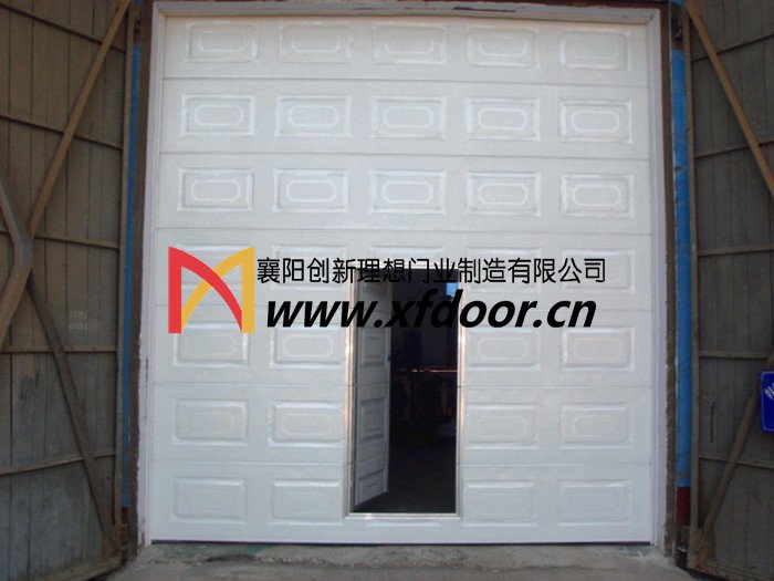 中車(chē)集團(tuán)襄陽(yáng)南車(chē)電機(jī)技術(shù)有限公司工業(yè)提升門(mén)案例 - 中出網(wǎng)-智能出入口與停車(chē)充電門(mén)戶(hù)