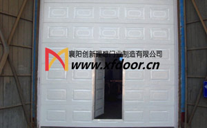 中車集團(tuán)襄陽南車電機(jī)技術(shù)有限公司工業(yè)提升門案例