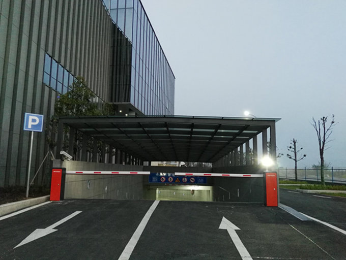 中國(guó)化學(xué)工程第六建設(shè)有限公司停車(chē)場(chǎng)系統(tǒng)案例 - 中出網(wǎng)-智能出入口與停車(chē)充電門(mén)戶(hù)