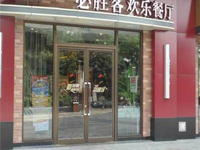 必勝客肯德基門案例 - 中出網(wǎng)-智能出入口與停車充電門戶