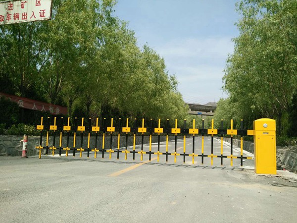 涉縣天鐵集團(tuán)道閘案例 - 中出網(wǎng)-智能出入口與停車充電門戶