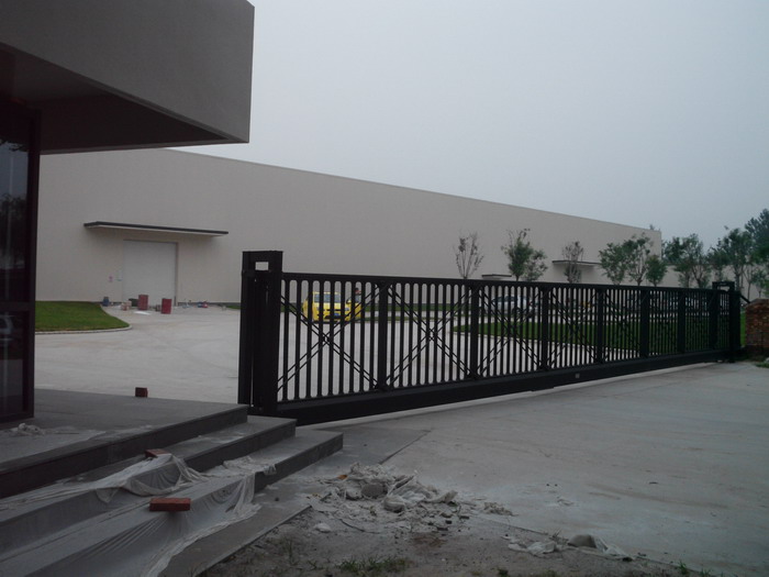 石家莊正定縣城對南北德信懸浮門的高度評價