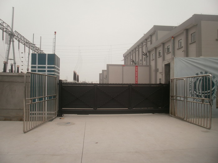 熱烈祝賀南北德信懸浮折疊門進(jìn)駐湖北省電力公司（荊州220kV居正變電站）