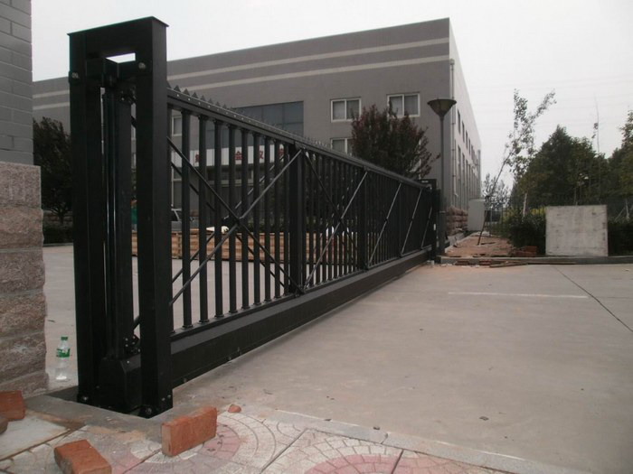 南北德信懸浮折疊門順利進(jìn)駐石家莊市3302兵工廠