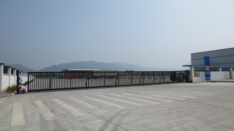 金華市海關無軌懸浮門案例 - 中出網-智能出入口與停車充電門戶