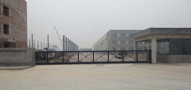 河北海特克焊接設備制造有限公司無軌懸浮門工程案例 - 中出網(wǎng)-智能出入口與停車充電門戶