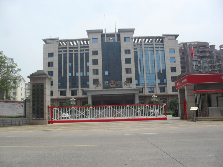 新余消防13.5米無軌懸浮門工程案例 - 中出網-智能出入口與停車充電門戶