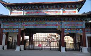 甘肅省民樂縣第一中學智能無軌懸浮門工程案例