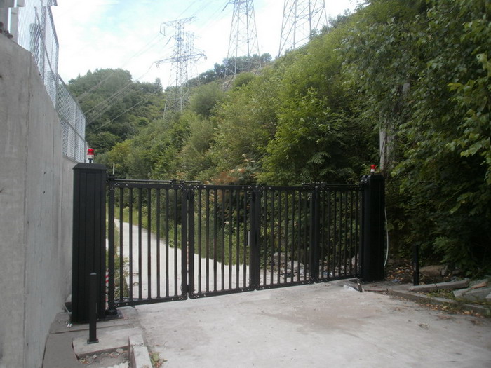 白山國(guó)家電網(wǎng)智能無(wú)軌懸浮門(mén)工程案例 - 中出網(wǎng)-智能出入口與停車(chē)充電門(mén)戶