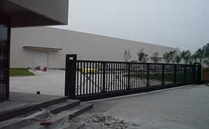 石家莊正定縣城智能無軌懸浮門工程案例 - 中出網(wǎng)-智能出入口與停車充電門戶