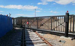 大連市鐵路干線智能無軌懸浮門工程案例 - 中出網(wǎng)-智能出入口與停車充電門戶