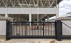 南寧軌道交通集團5米（1）智能安全伸縮平移門工程案例