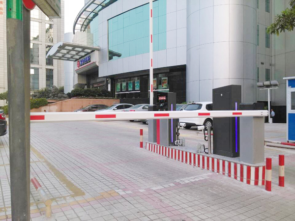 佛山南海農(nóng)商銀行停車場系統(tǒng)工程案例 - 中出網(wǎng)-智能出入口與停車充電門戶