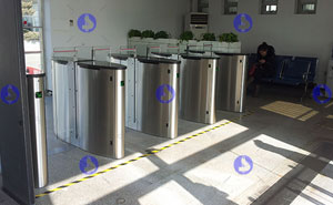 南京熊貓洗衣機(jī)工廠通道閘案例