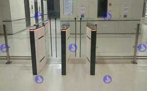 青島松立集團(tuán)高檔速通門案例 - 中出網(wǎng)-智能出入口與停車充電門戶