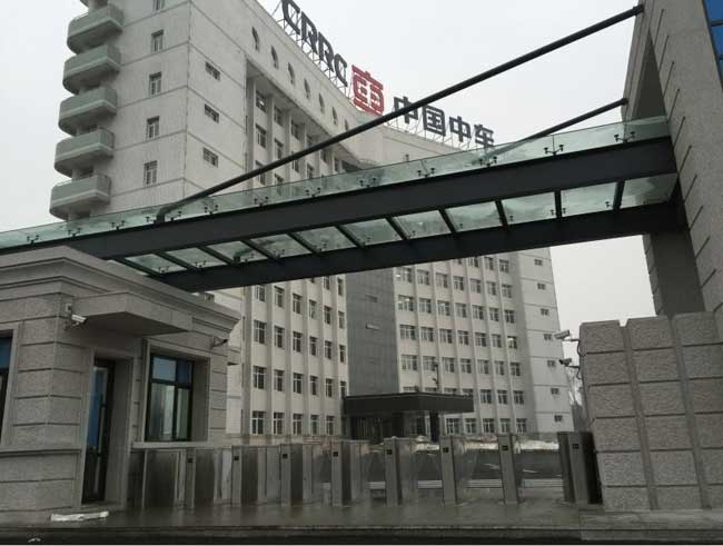 長春軌道客車股份有限公司通道閘案例 - 中出網(wǎng)-智能出入口與停車充電門戶