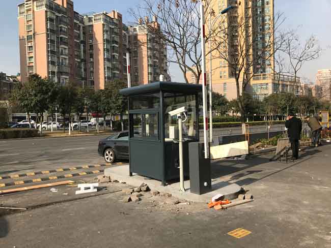寧波均勝集團(tuán)車牌識(shí)別系統(tǒng)案例 - 中出網(wǎng)-智能出入口與停車充電門戶