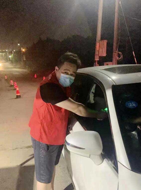 安麟員工響應(yīng)政府號召，積極投入抗疫工作中