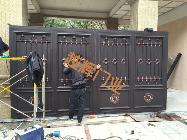 電動(dòng)門(mén)機(jī)