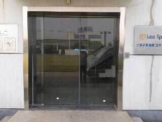 刷卡密碼自動(dòng)門