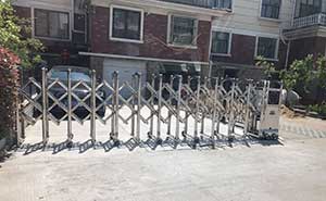 香榭麗小別墅電動(dòng)伸縮門案例