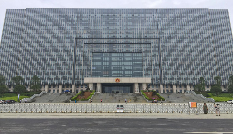 桂林市政府正大門電動伸縮門案例 - 中出網(wǎng)-智能出入口與停車充電門戶