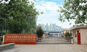 陽谷景陽崗建筑機械公司伸縮門案例 - 中出網(wǎng)-智能出入口與停車充電門戶