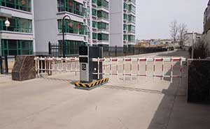 陽(yáng)光尚品花園道閘案例 - 中出網(wǎng)-智能出入口與停車充電門戶