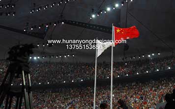 旗桿 - 錐形風(fēng)動(dòng)內(nèi)置式旗桿