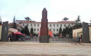 陸良縣小百戶中學伸縮門案例