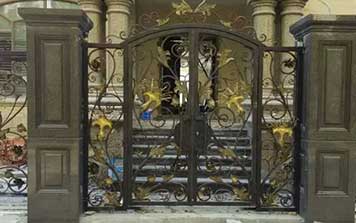 佛山天湖酈都歐式鐵藝大門案例
