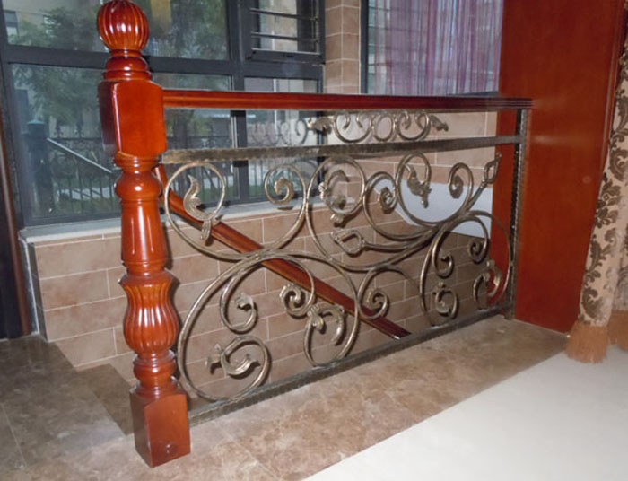 佛山新城鐵藝護欄案例 - 中出網(wǎng)-智能出入口與停車充電門戶