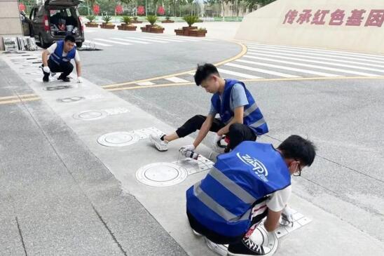 卓奧世鵬不畏盛夏酷暑，撐起平安“保護(hù)傘”