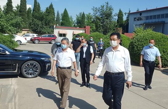 全國(guó)科技工作者日來(lái)臨之際 卓奧世鵬迎來(lái)貴賓