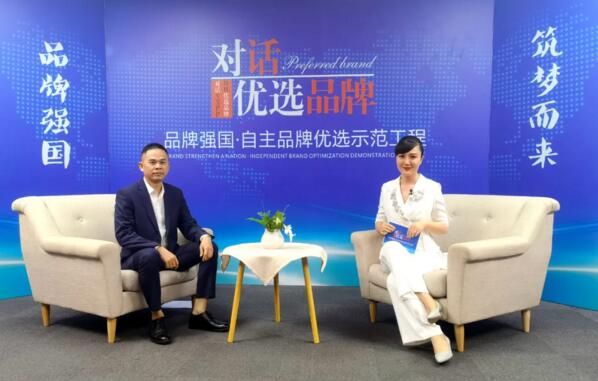 圖左為:杰田科技創(chuàng)始人兼董事長徐細(xì)龍先生