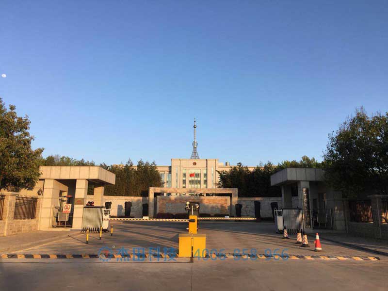 安寧監(jiān)獄破胎器項(xiàng)目 - 中出網(wǎng)-智能出入口與停車充電門戶