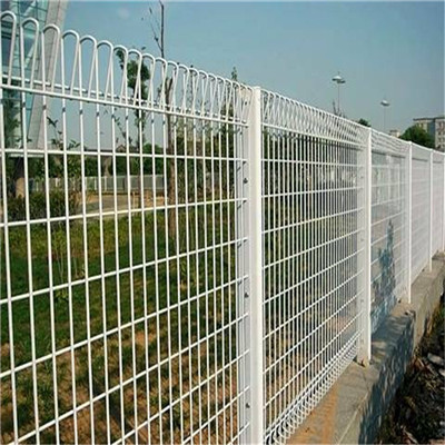 汕尾辦公區(qū)圍墻護(hù)欄網(wǎng)定做 倉(cāng)庫(kù)防盜鐵絲圍網(wǎng) 深圳高安全場(chǎng)所護(hù)欄