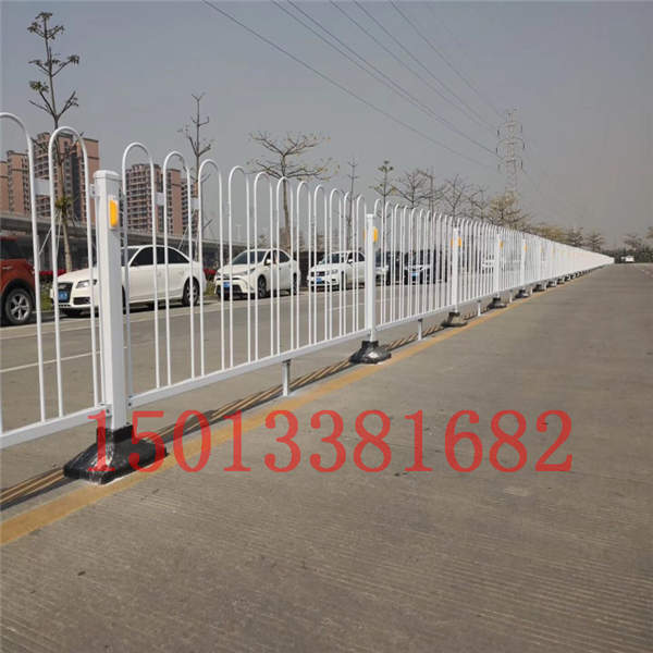 韶關機機非車道護欄 河源活動式乙型護欄定做
