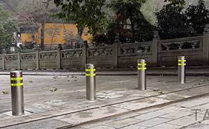 杭州雷峰塔景區(qū)升降柱案例