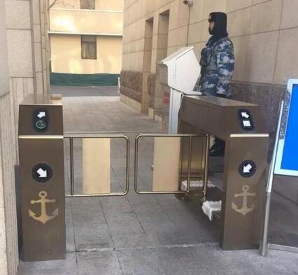 軍人運(yùn)動(dòng)員為國(guó)爭(zhēng)光，西莫羅通道閘默默相伴守護(hù)人行安全