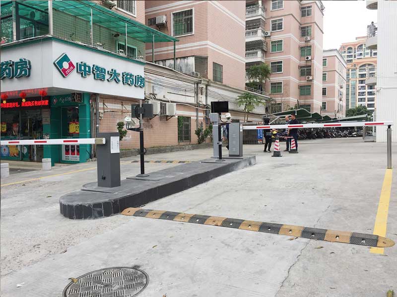 中山源田骨科醫(yī)院應(yīng)用車牌識別系統(tǒng)案例 - 中出網(wǎng)-智能出入口與停車充電門戶