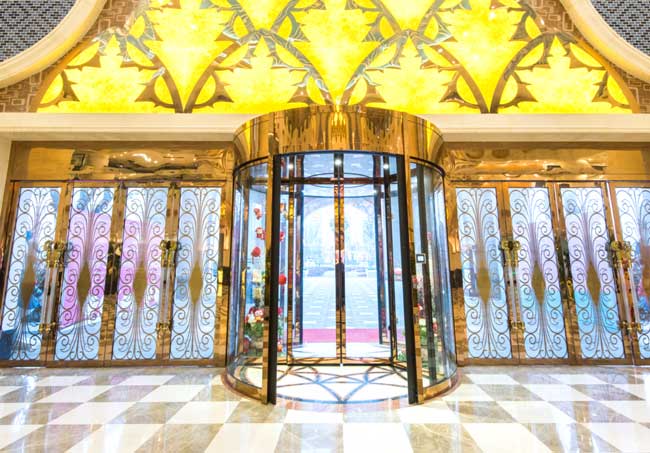 兩翼自動旋轉(zhuǎn)門