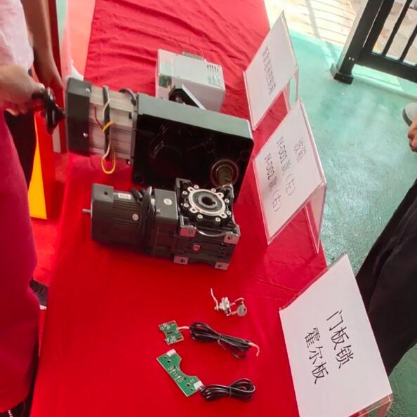 晶源門(mén)控研發(fā)部、技術(shù)部、生產(chǎn)部、銷(xiāo)售部相關(guān)技術(shù)和銷(xiāo)售崗位參加了本次活動(dòng)