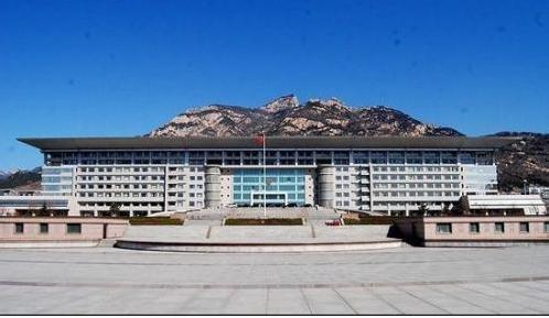 山東泰安市政府停車場系統(tǒng)案例 - 中出網(wǎng)-智能出入口與停車充電門戶