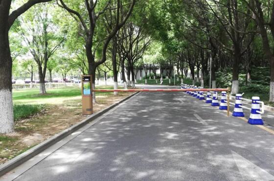 AI云無人化停車場