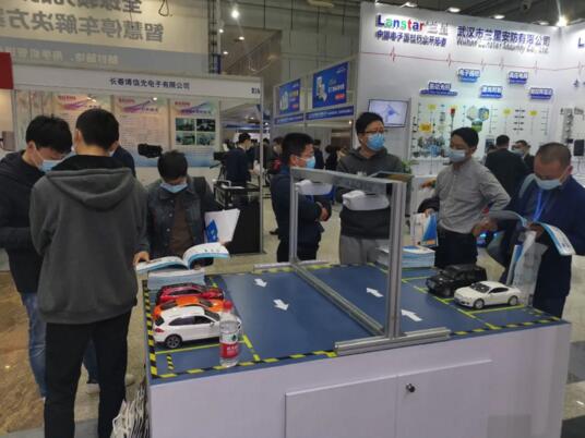 藍卡攜眾新品赴約2021武漢安博會