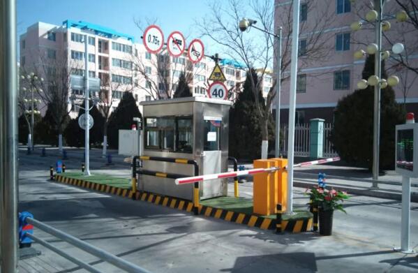 德亞ETC+車牌識別雙識別系統助力銀川燕鴿湖實現高效率通行