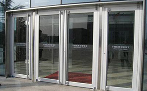 雙開(kāi)肯德基門(mén)